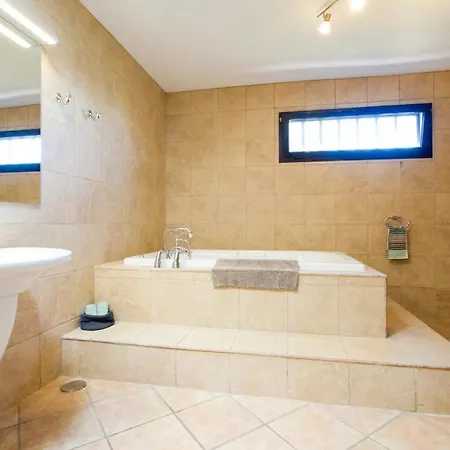 Βίλα Playa Blanca Sleeps 12 Pool Wifi